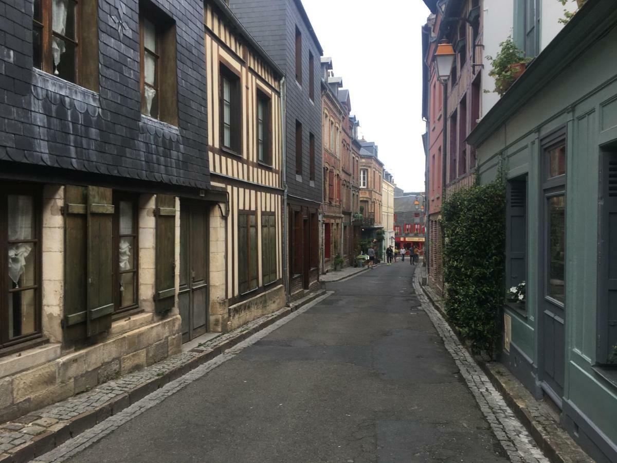 La Parenthese Du Capucin Honfleur Exterior foto